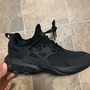 Brand new pair of Nike Prestos size 6.5 all black